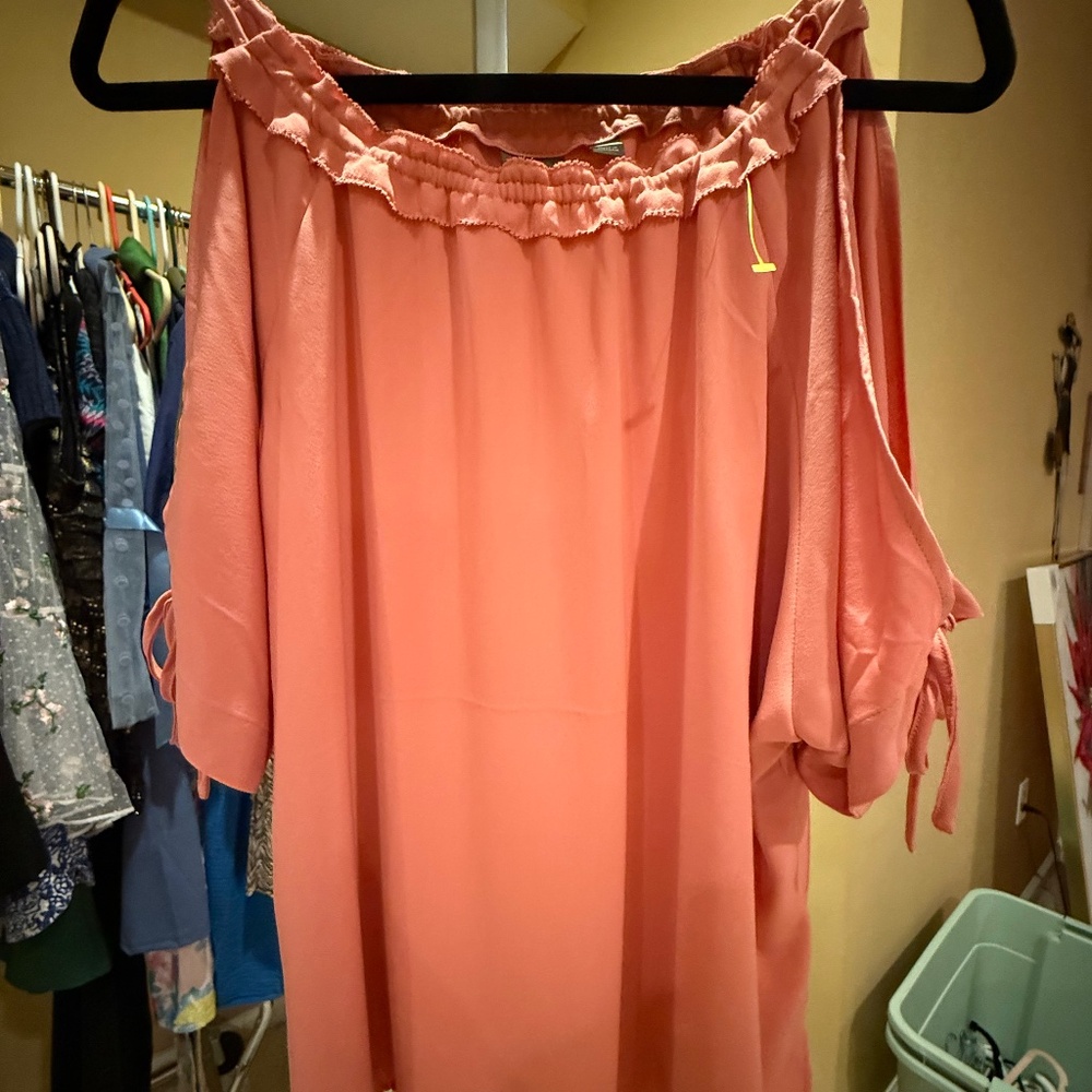 SOHO New York Co Could Shoulder Blouse